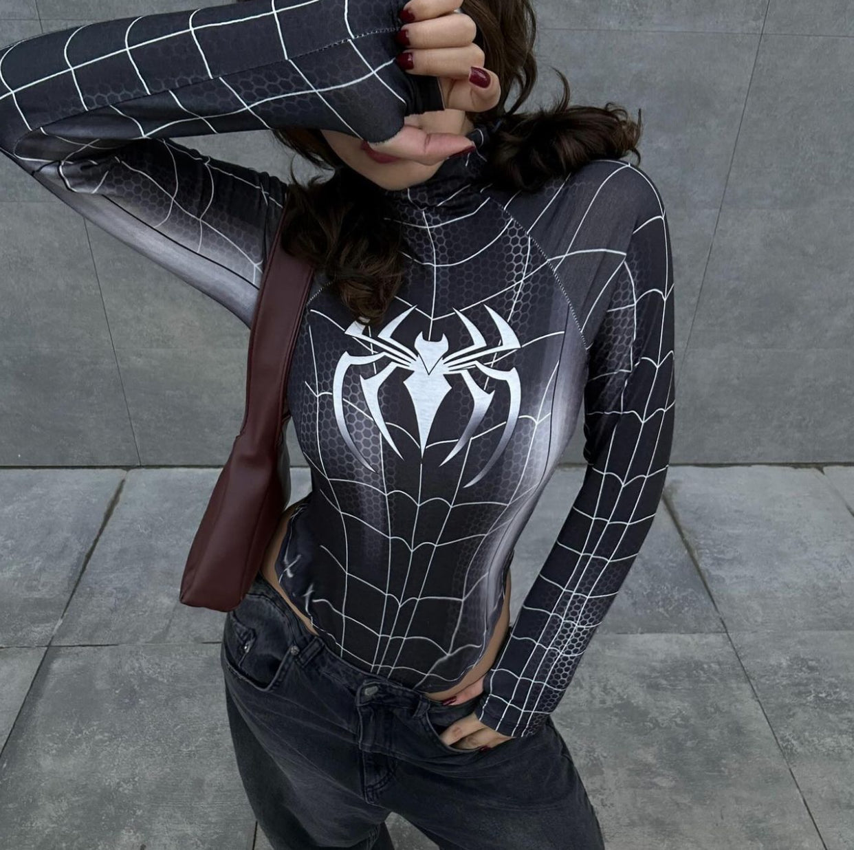 توب كروب سبايدرمان اسود