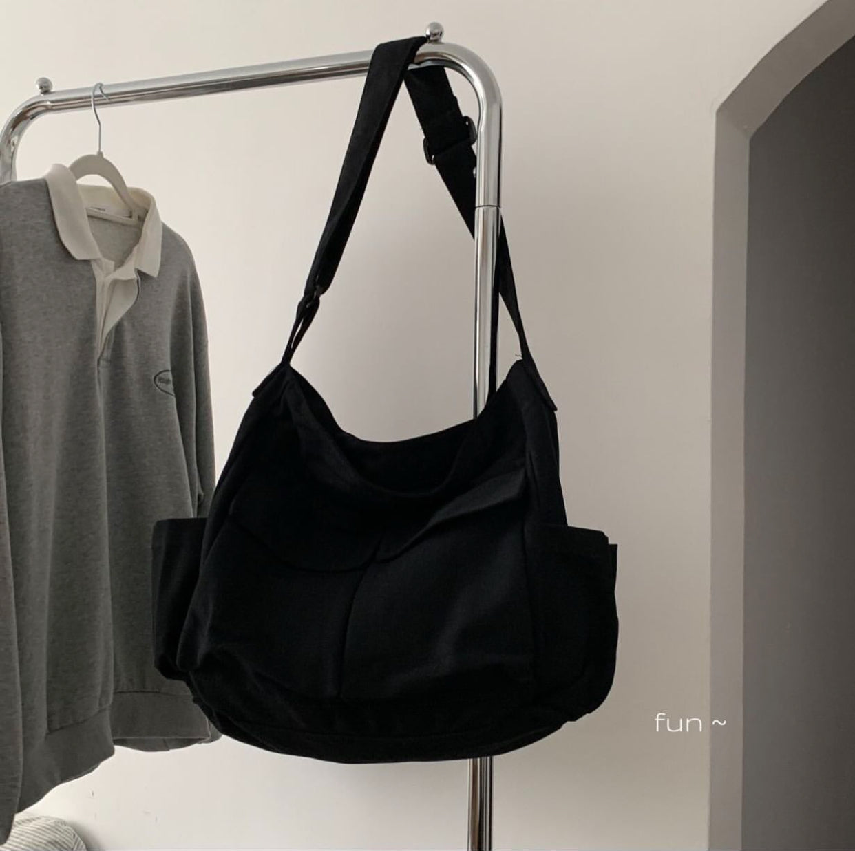 حقيبة كتف اسود