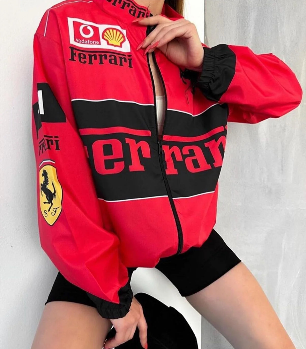 جاكيت فيراري