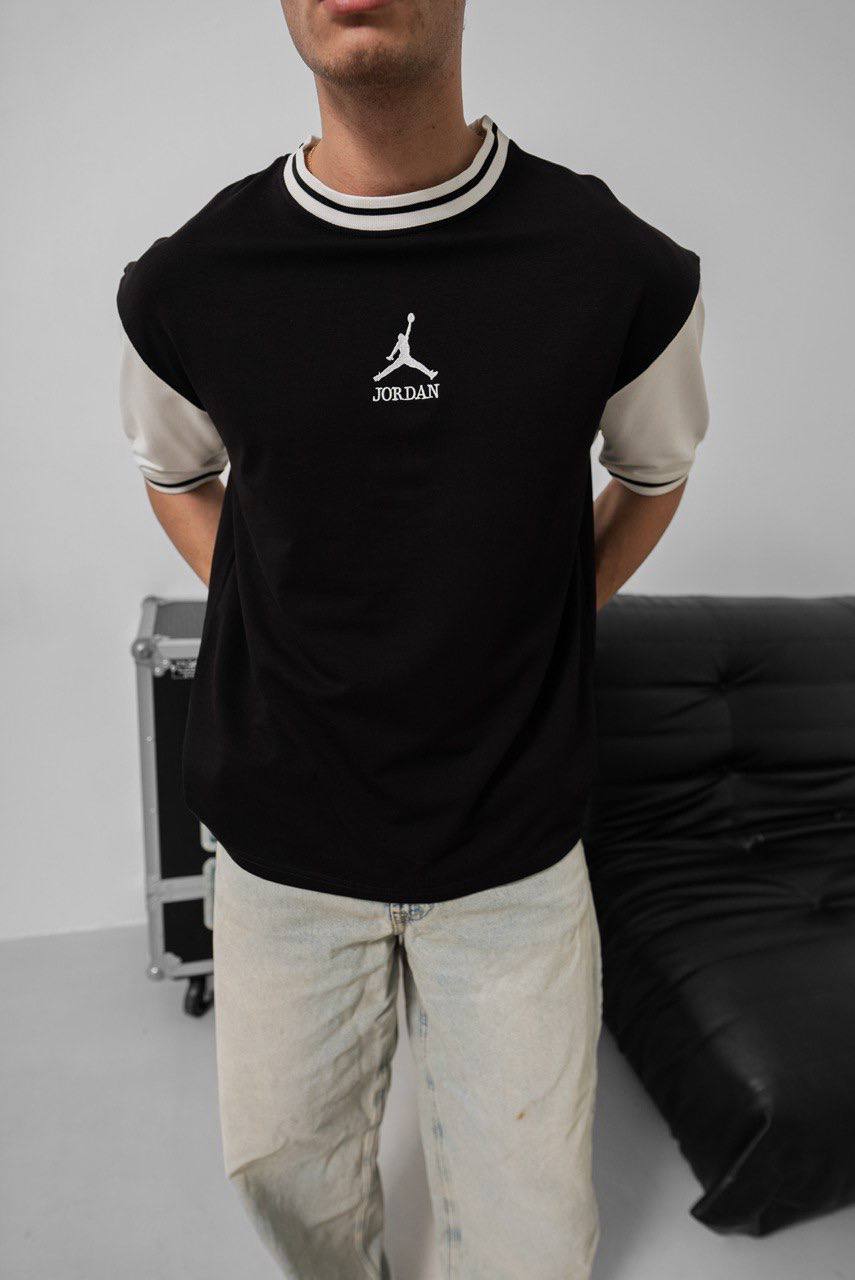 تيشيرت جوردن اسود