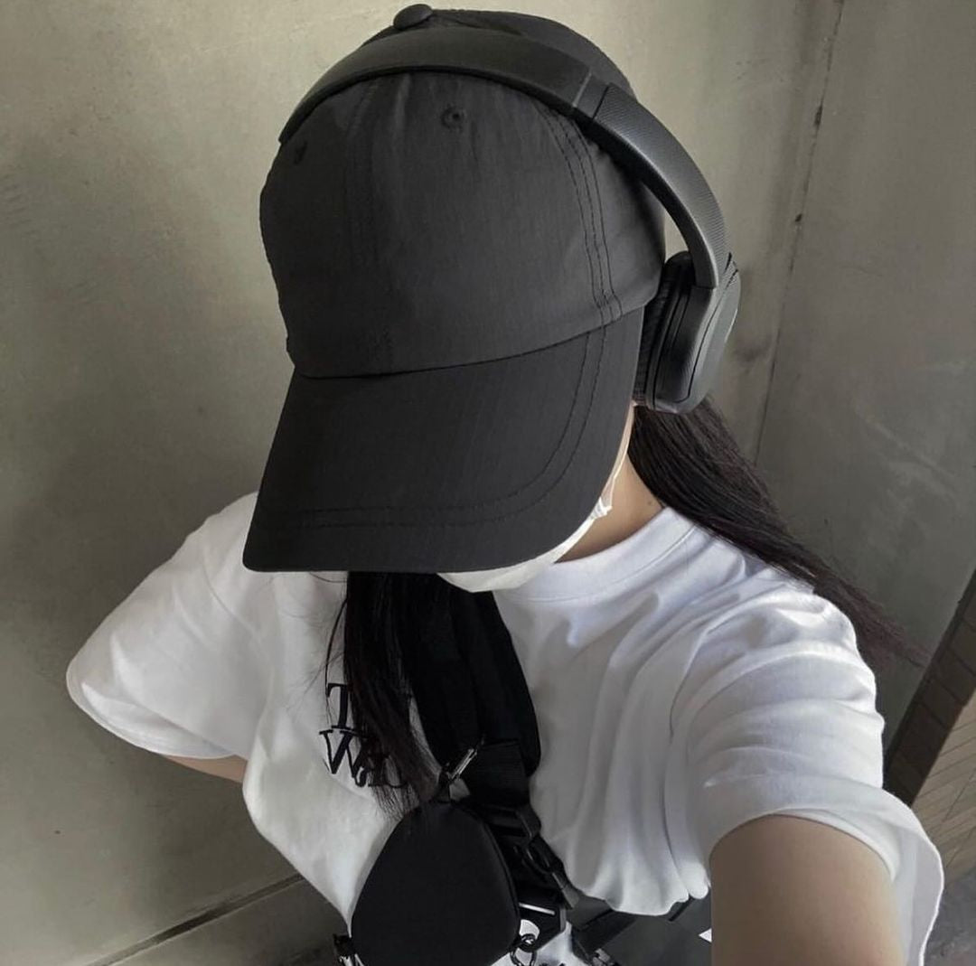 قبعة اسود سادة