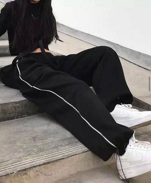 بانتس اسود خط ابيض