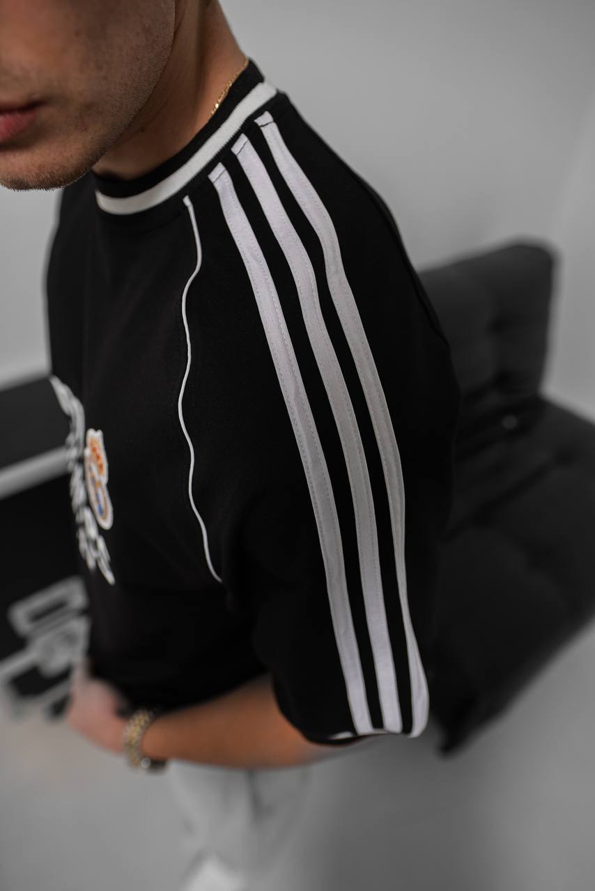 تيشيرت نادي ريال الشعار تطريز اسود