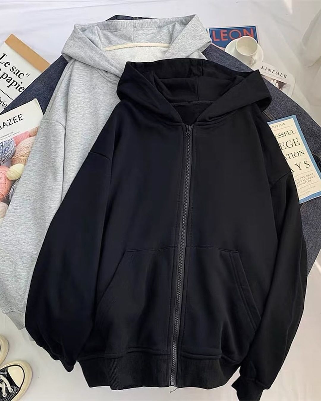 جاكيت اسود سادة