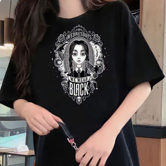 تيشيرت اسود وينزداي