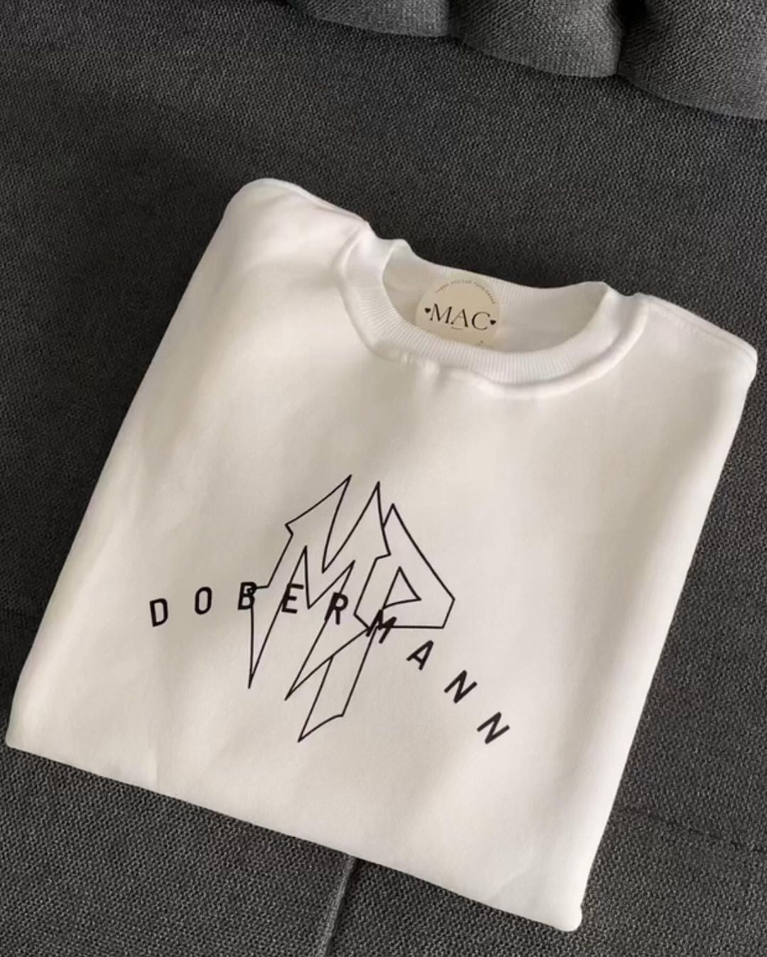 سويت شيرت ابيض