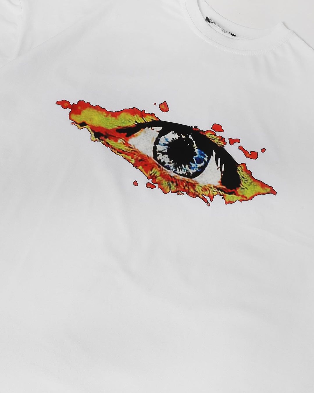 تيشيرت EYES