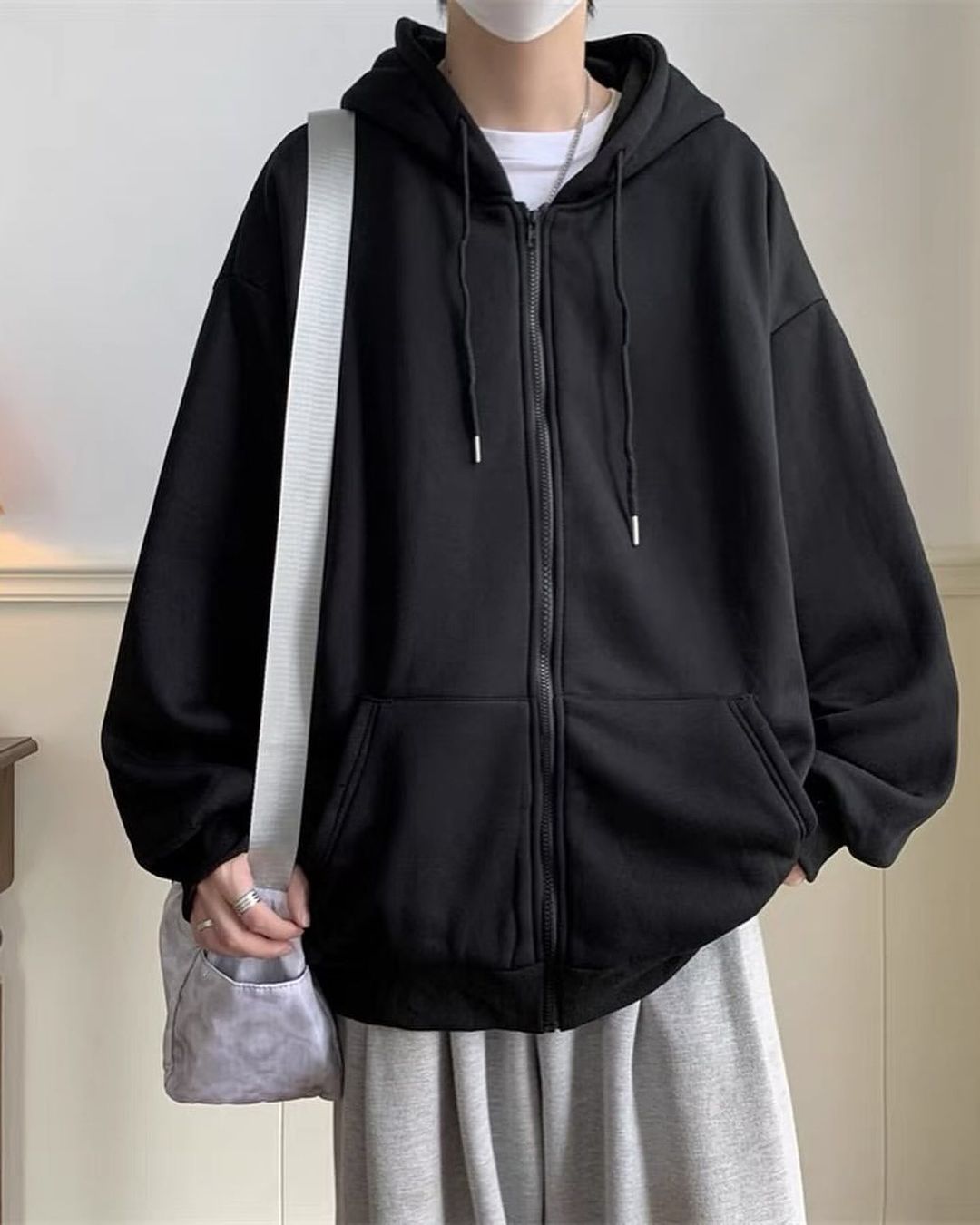 جاكيت اسود سادة