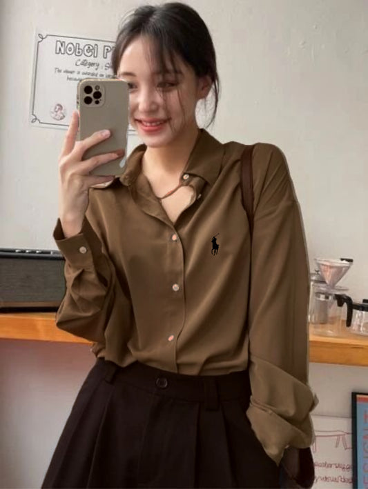 قميص بولو بني