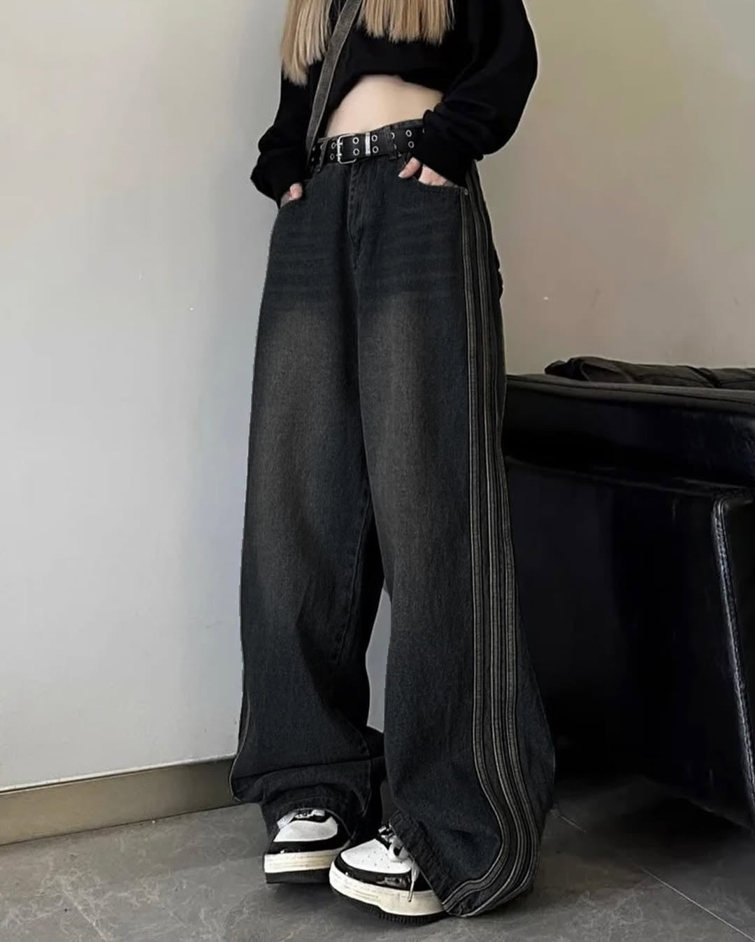 جينز فنتج اسود خطوط جانبية