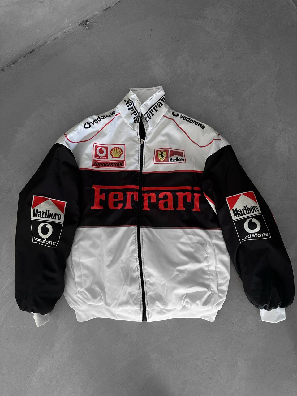 قمصلة فيراري نفخ مبطنة