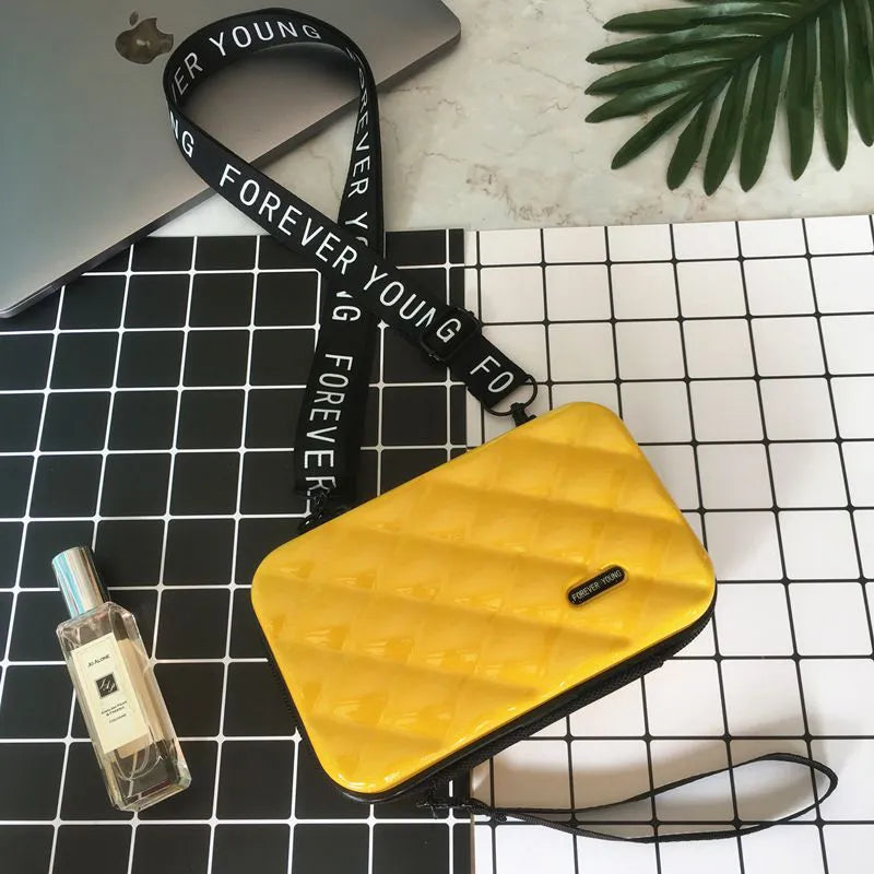 حقيبة  forever young