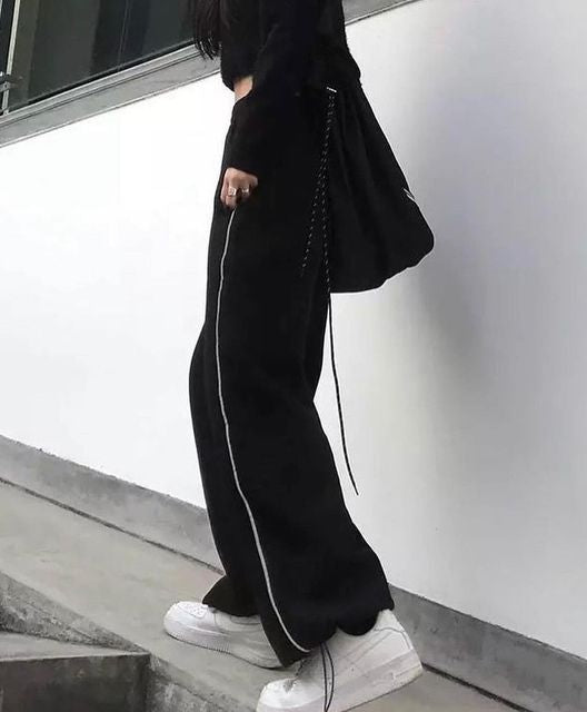 بانتس اسود خط ابيض