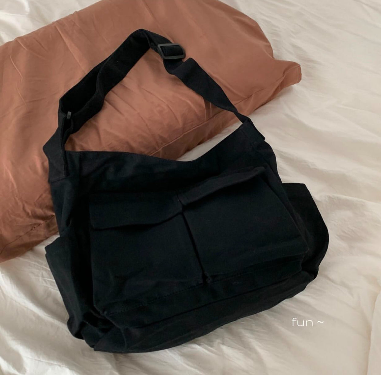 حقيبة كتف اسود