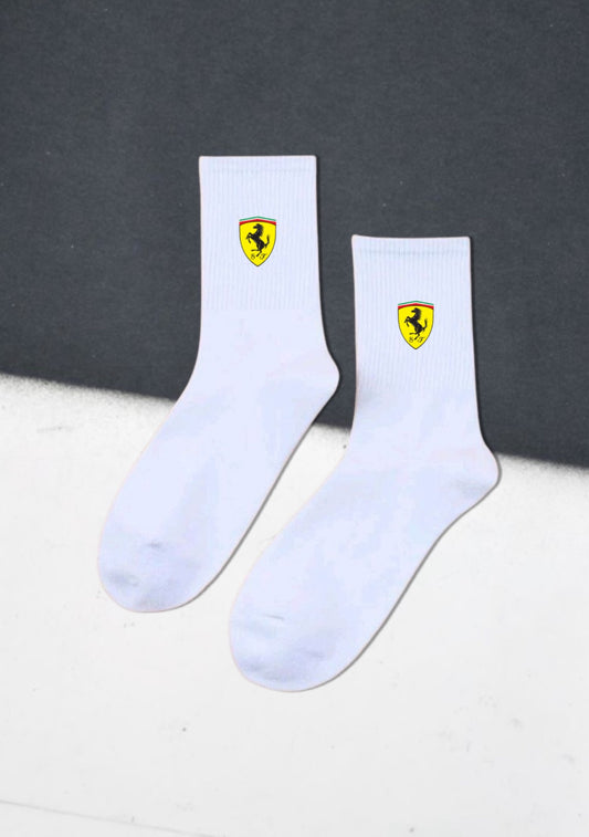 جوارب فيراري