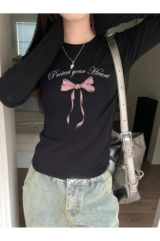 تيشيرت اسود فيونكة