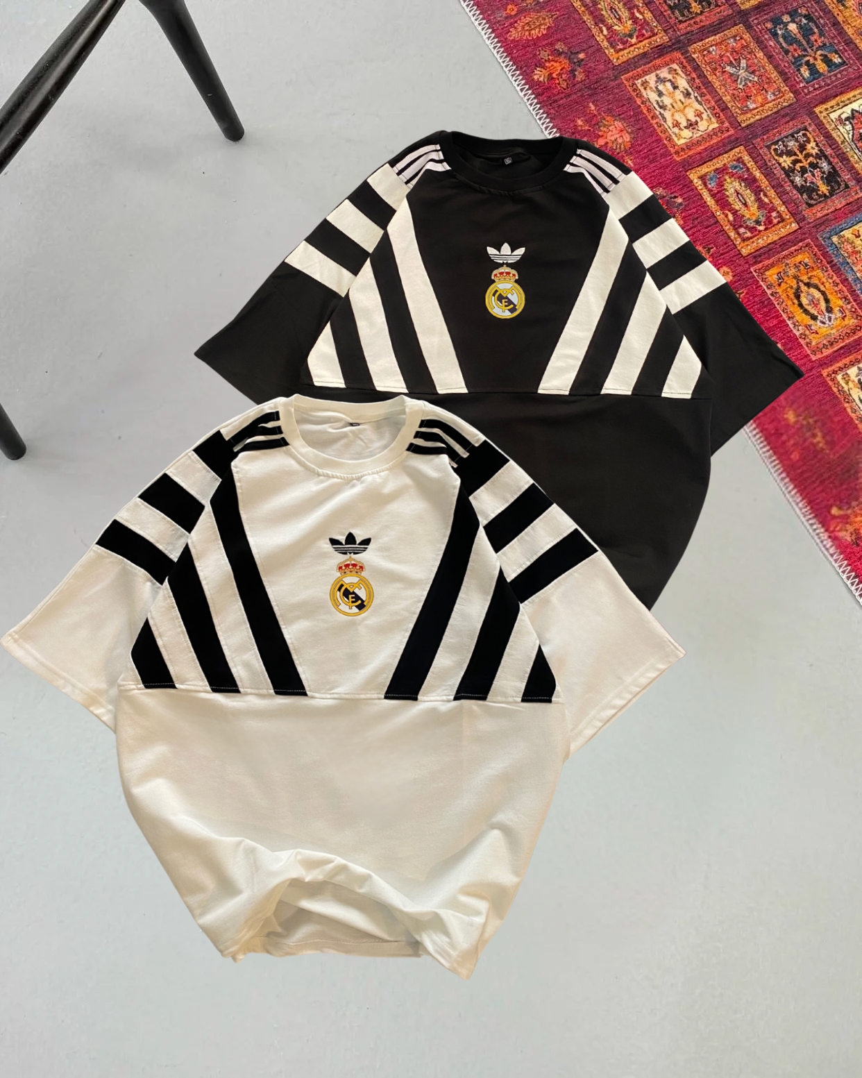 تيشيرت ريال مدريد الشعار تطريز لون ابيض