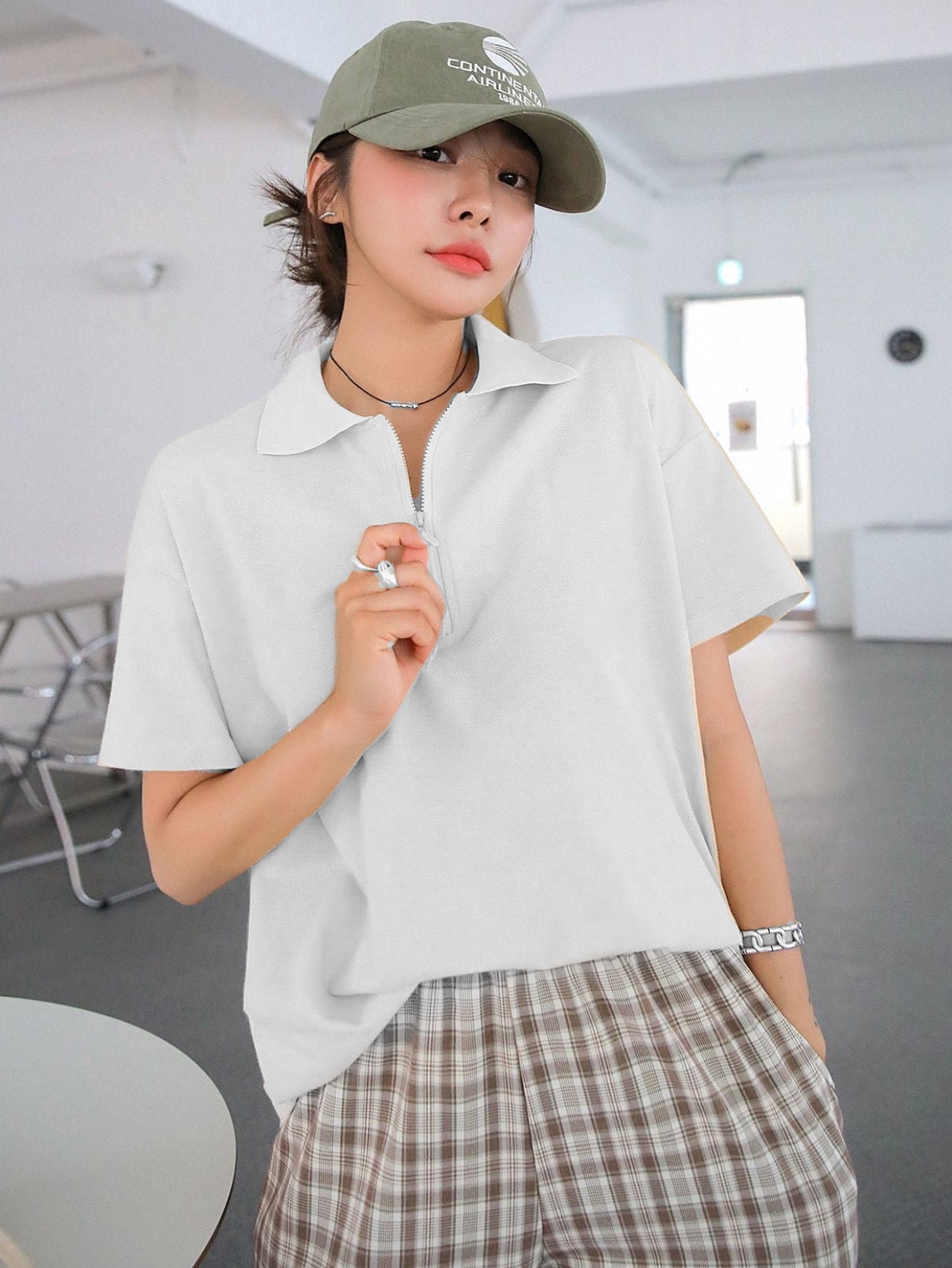 تيشيرت ابيض ياخة سحاب