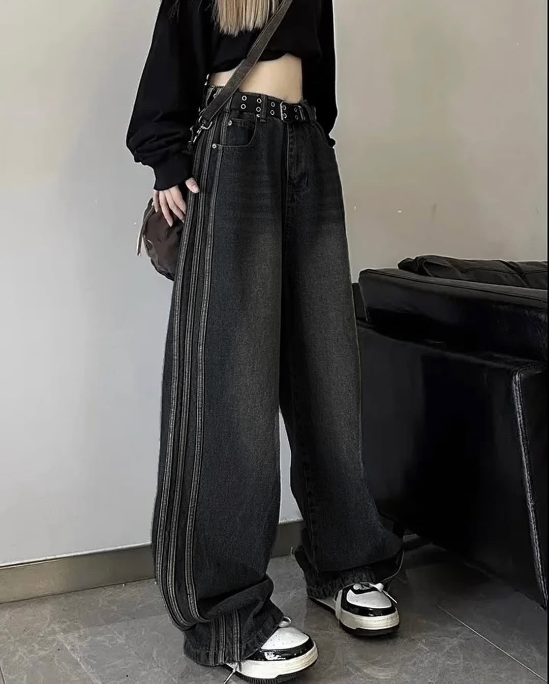 جينز فنتج اسود خطوط جانبية