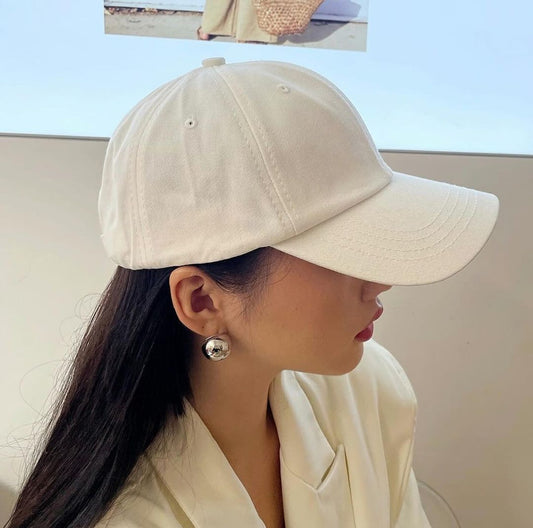 قبعة ابيض سادة