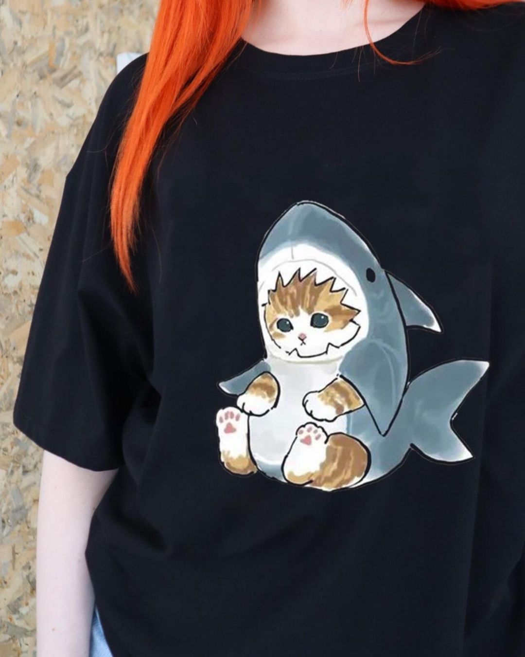 تيشيرت اسود قطة