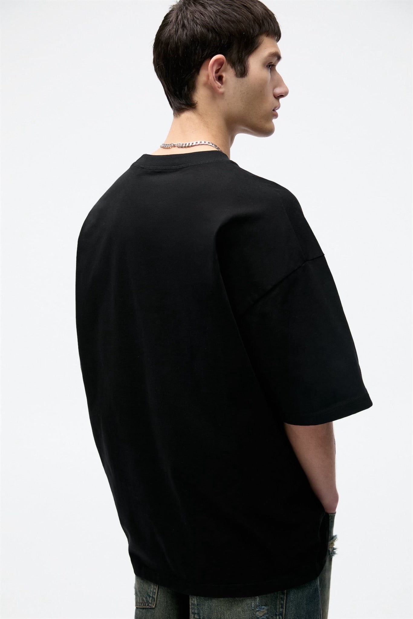 Unique T-shirt تيشيرت يونيك اسود