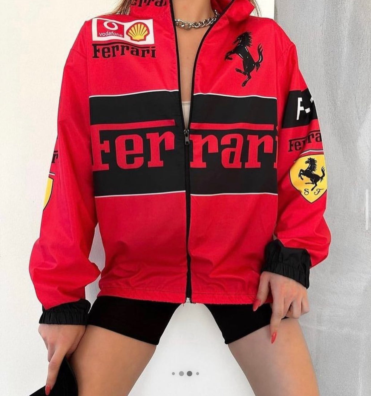 جاكيت فيراري