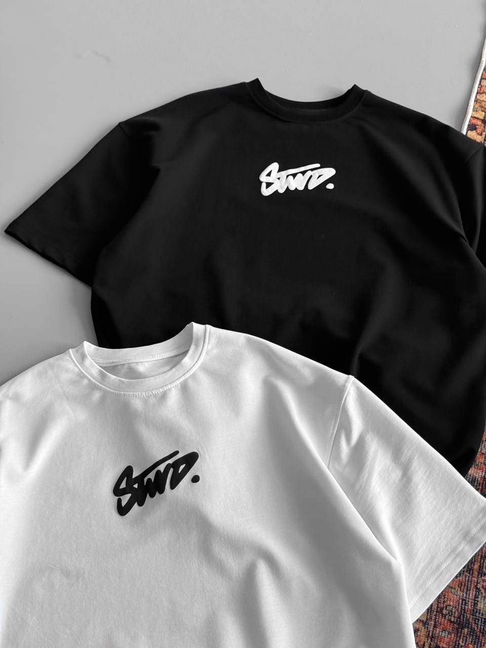 تيشيرت سي لون ابيض