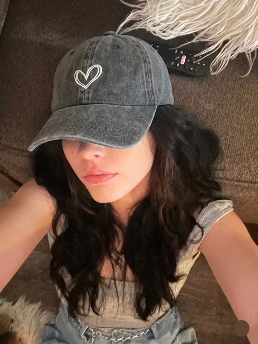 قبعة Glow Heart حياكة تطريز شبابي بناتي
