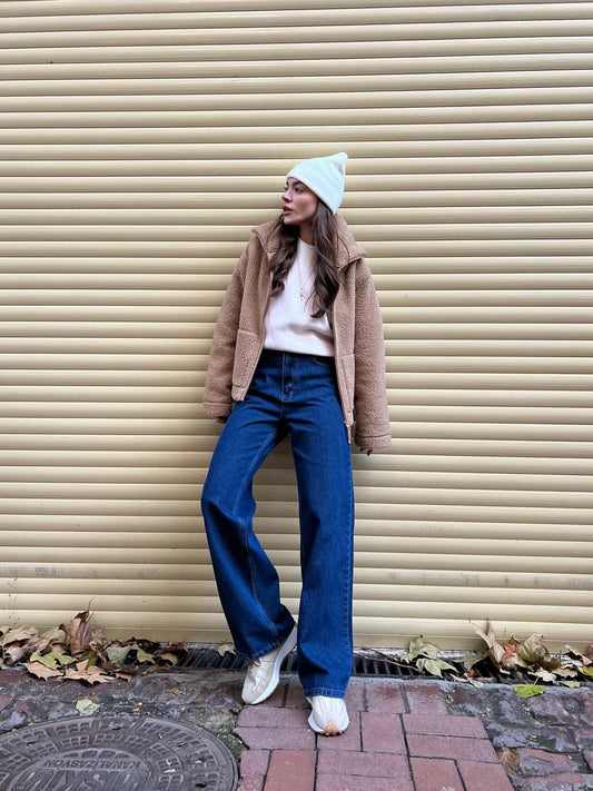 جينز ازرق غامق