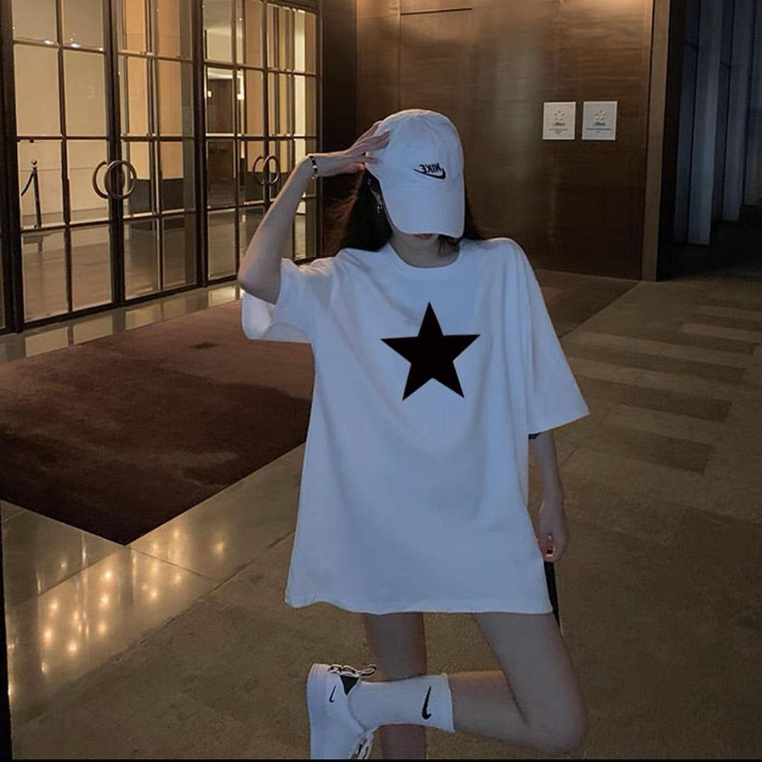 تيشيرت ابيض نجمة