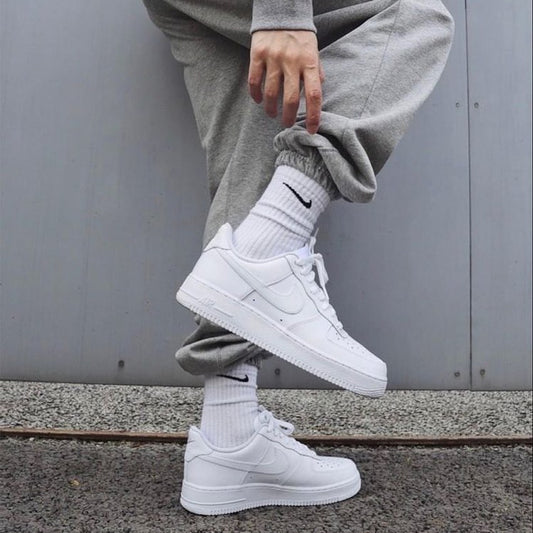 حذاء نايك ابيض