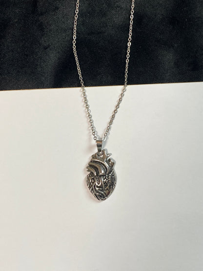 قلادة قلب