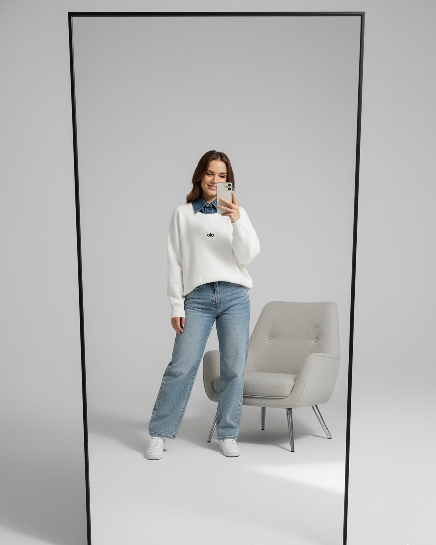 سويتشيرت ابيض Sweatshirt alo