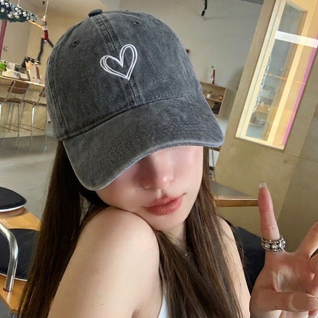 قبعة Glow Heart حياكة تطريز شبابي بناتي