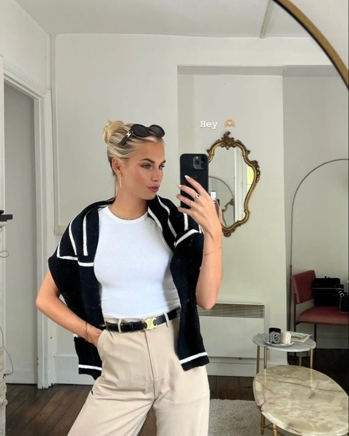 سويتشيرت زارا مخطط ابيض