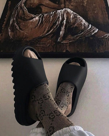 Adidas YEEZY ONYX SLIDES SLIPPERS